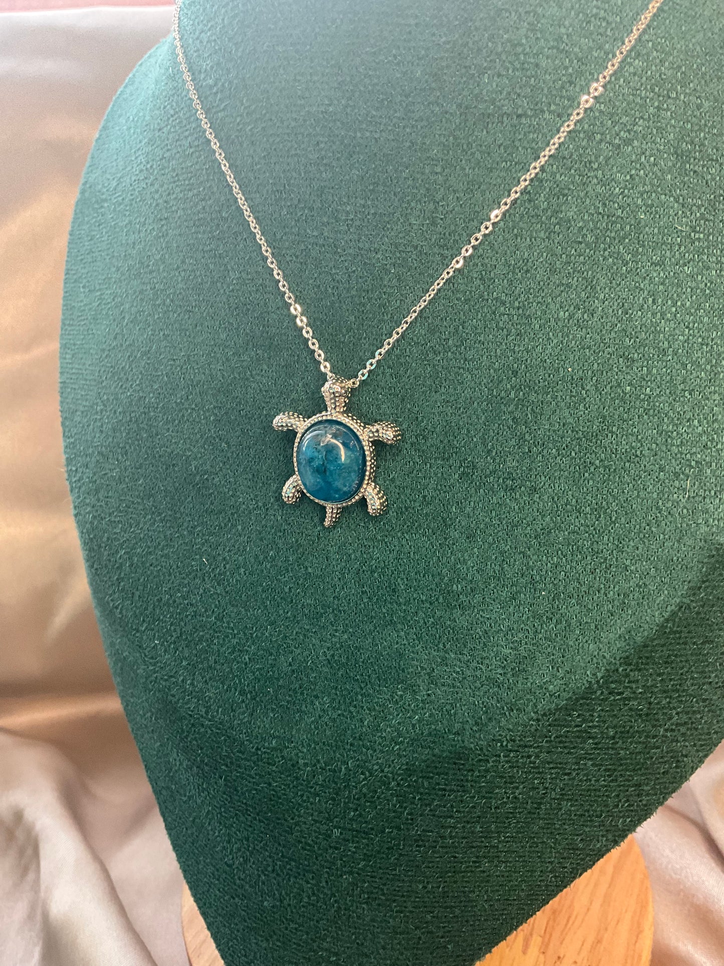 Crystal Turtle Necklace - Blue Appetite