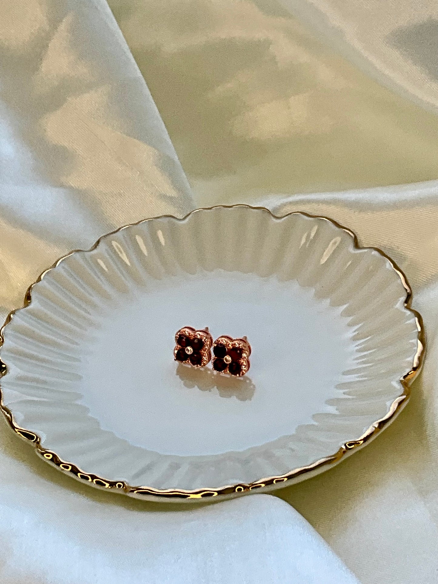 Garnet Clover Studs - Rose Gold plated 925 silver