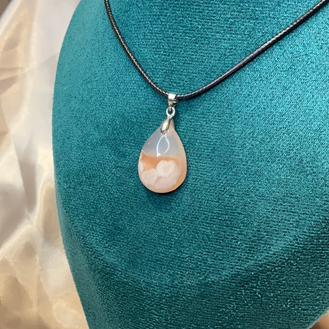 Flower agate drop crystal pendant