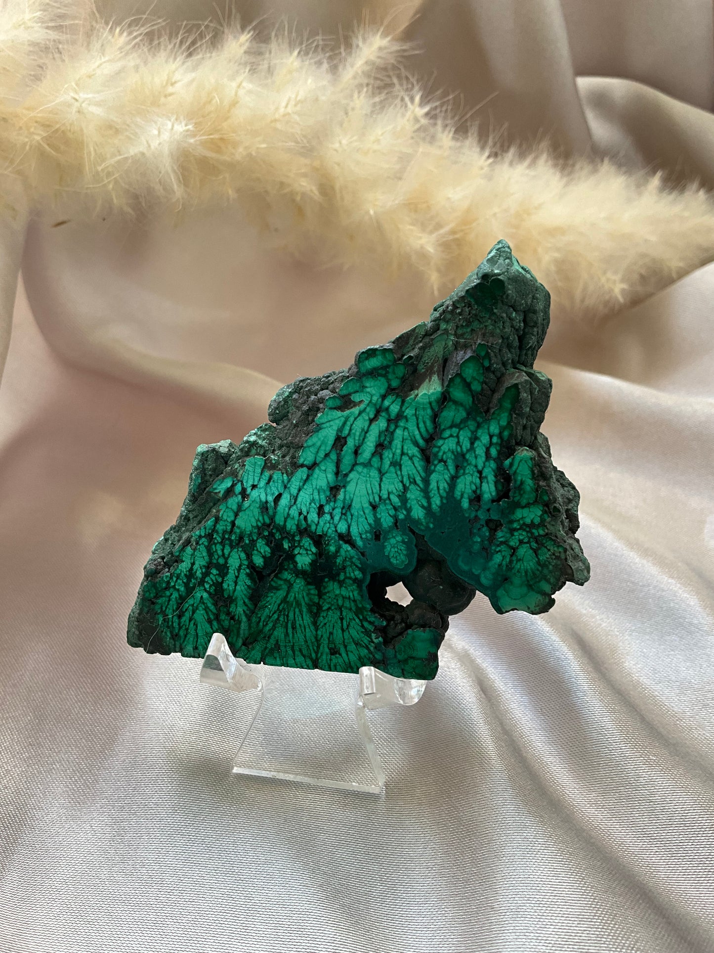 Malachite small slab high quality. Comes with stand.