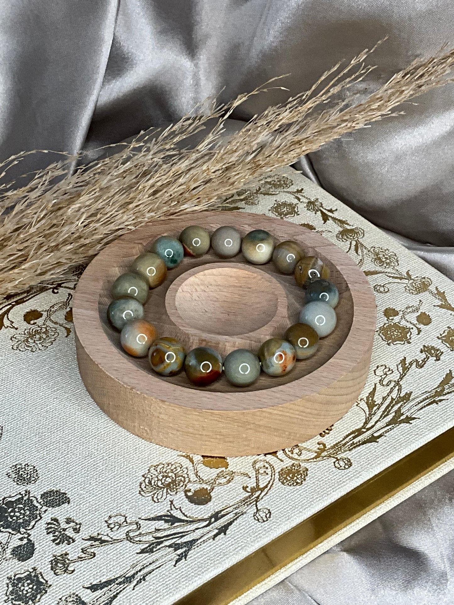 Beaded agate bracelet