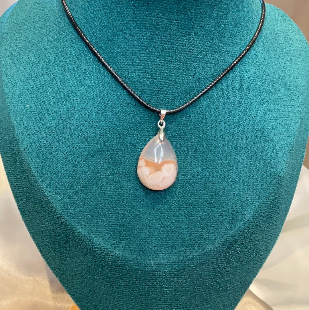 Flower agate drop crystal pendant