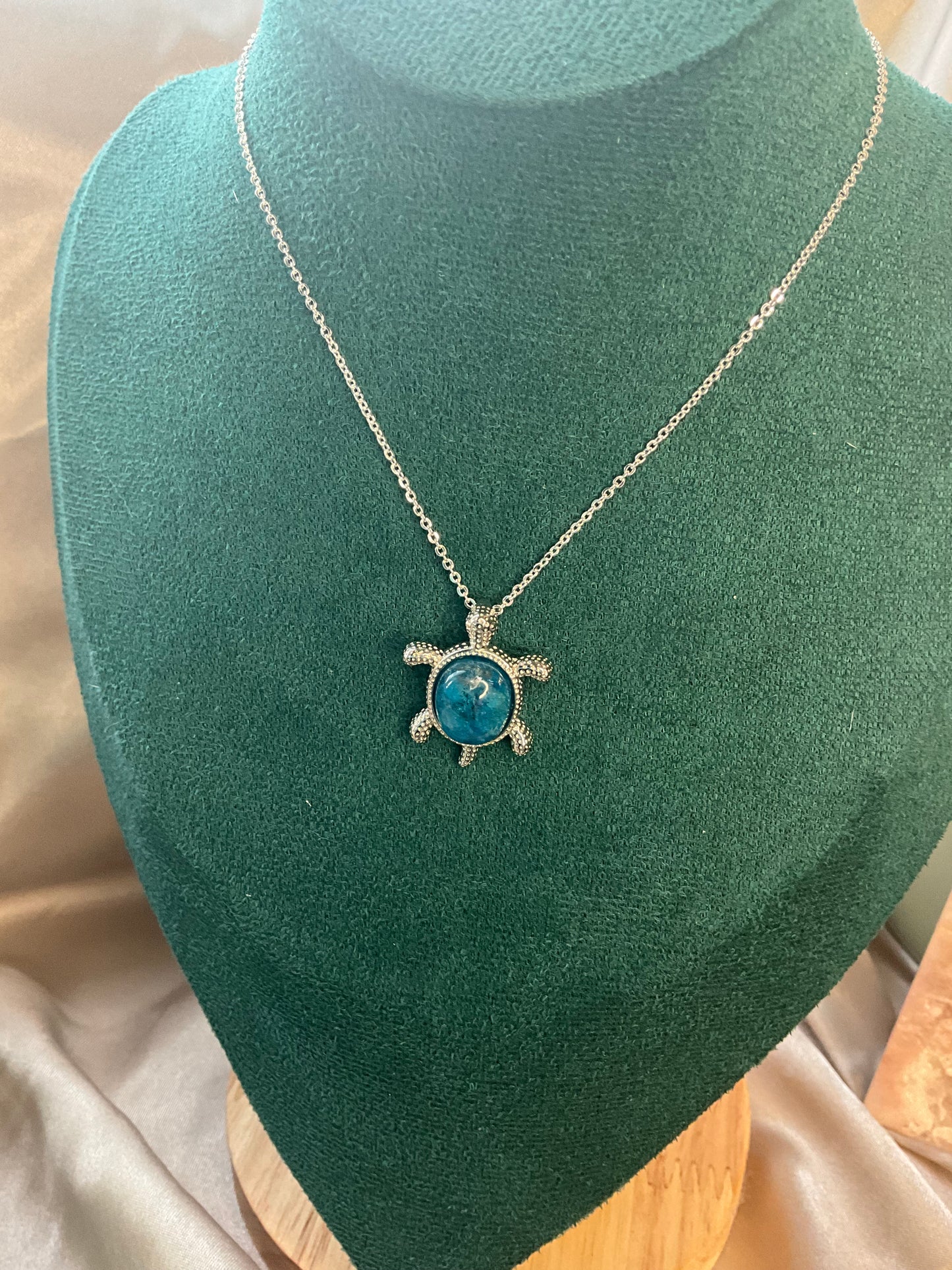 Crystal Turtle Necklace - Blue Appetite